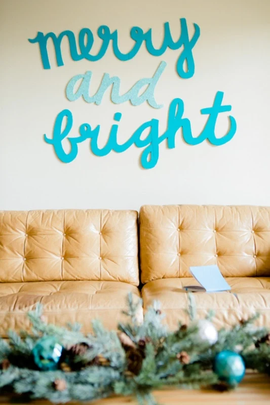 amazing and easy christmas craft paper ideas 5 merry and bright diy-holiday-wall-art-decorations by paper and stitch