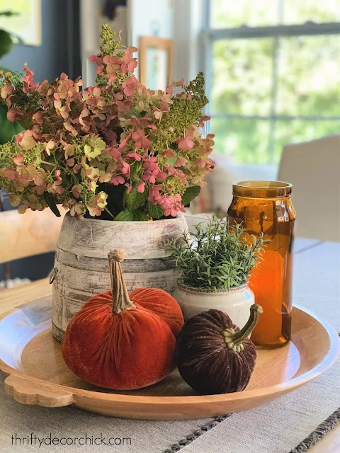 using decorative trays for easy, pretty fall vignettes thrifty decor chick 3 fall decorating using trays