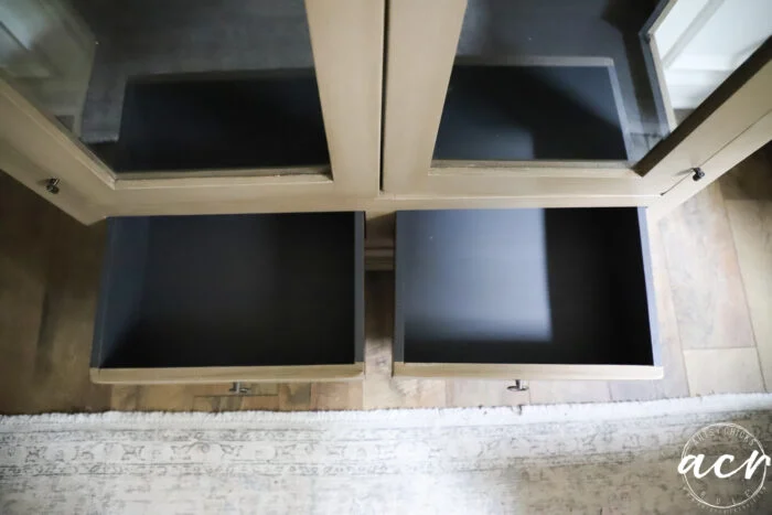 paint a wood look finish 23 up close of inside drawers