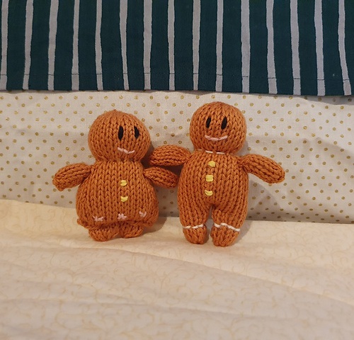 knitted pocket christmas