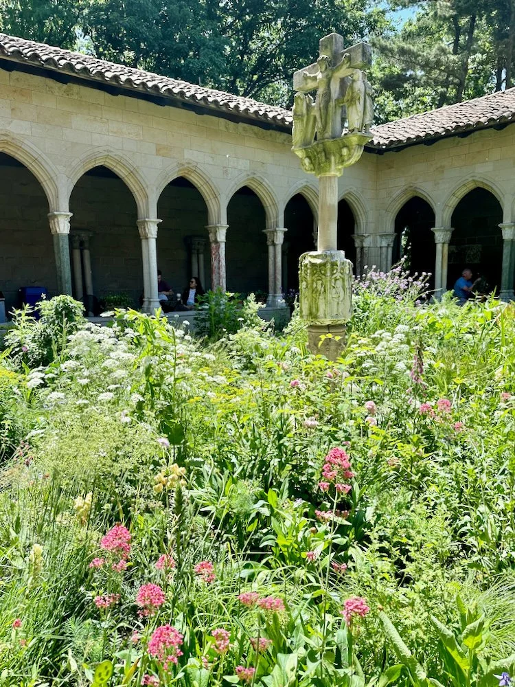 met cloisters gardens