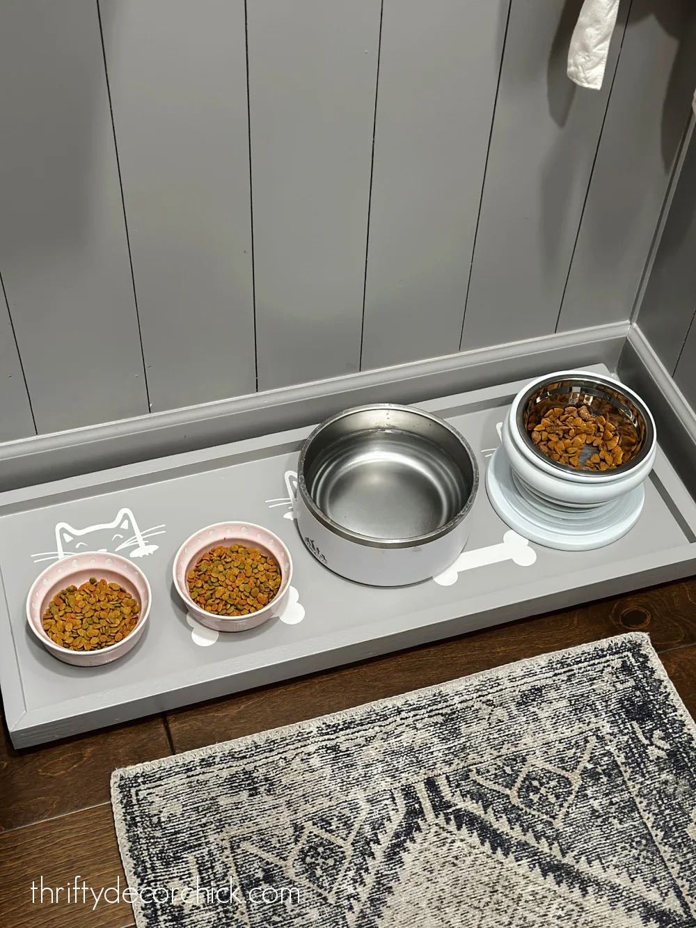 diy pet food tray with decals