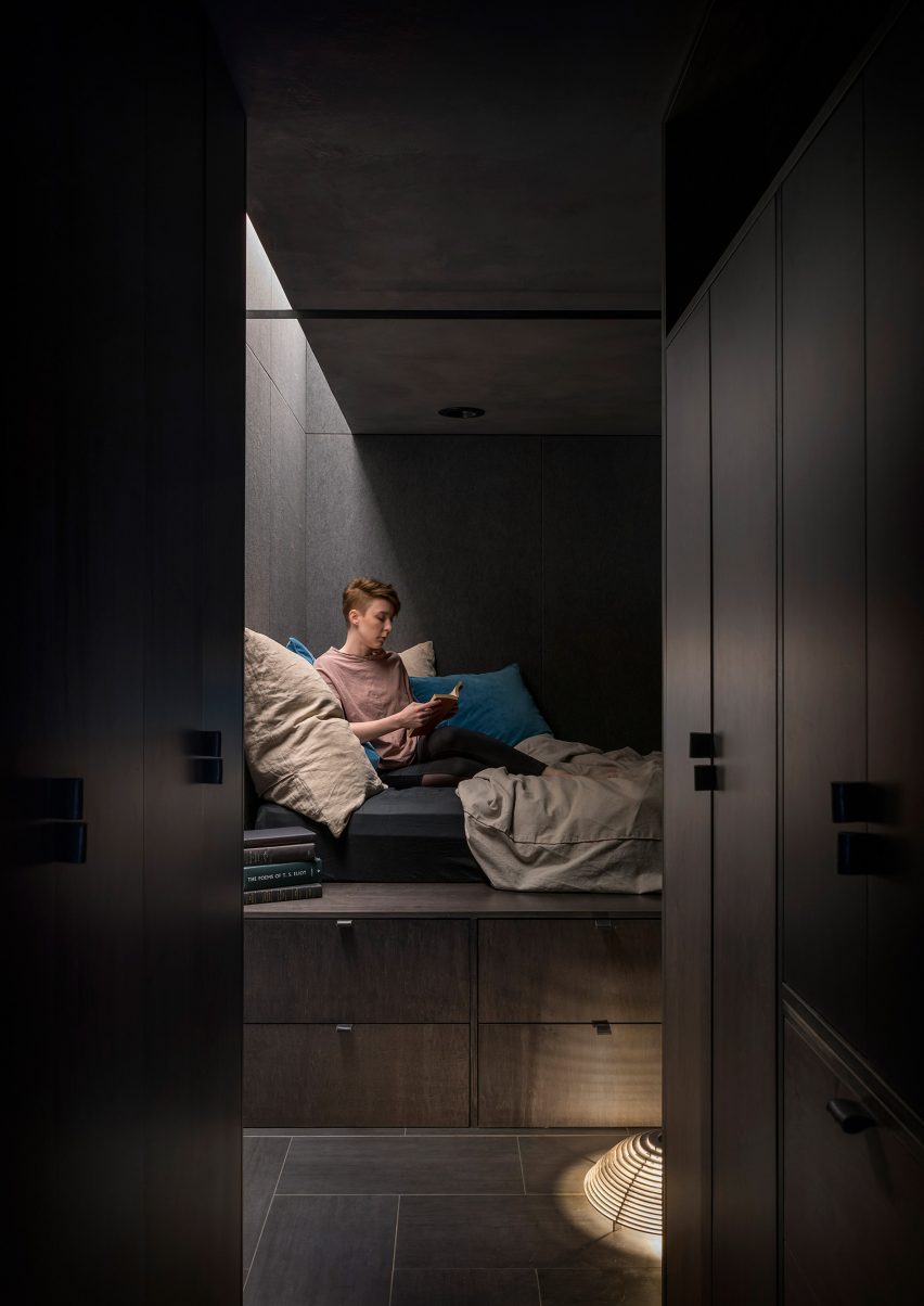 western studio by gocstudio