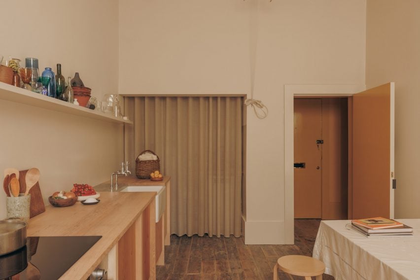 victorian apartment in edinburgh