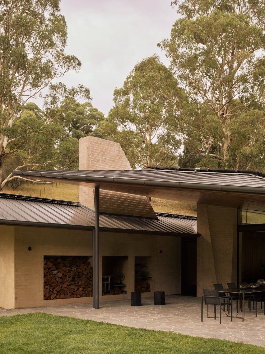 howqua river lodge by robmills architecture and interiors