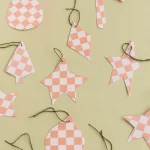 5 Minute DIY Paper Ornaments (from Plates)