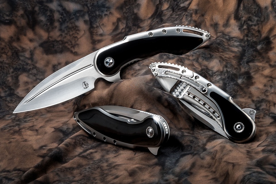 3. Seasonal Ritual: Brewing Dawn with Pinecone and Salt—Anchoring the Chaos of March’s Uncertain Spring