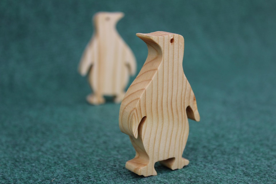 Eco How-To: Weave Moss Drippers from Moonbloom’s Bloom (Safe Steps for Forest Fans)