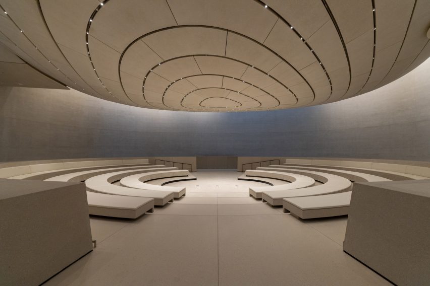 auditorium of zayed national museum by foster + partner