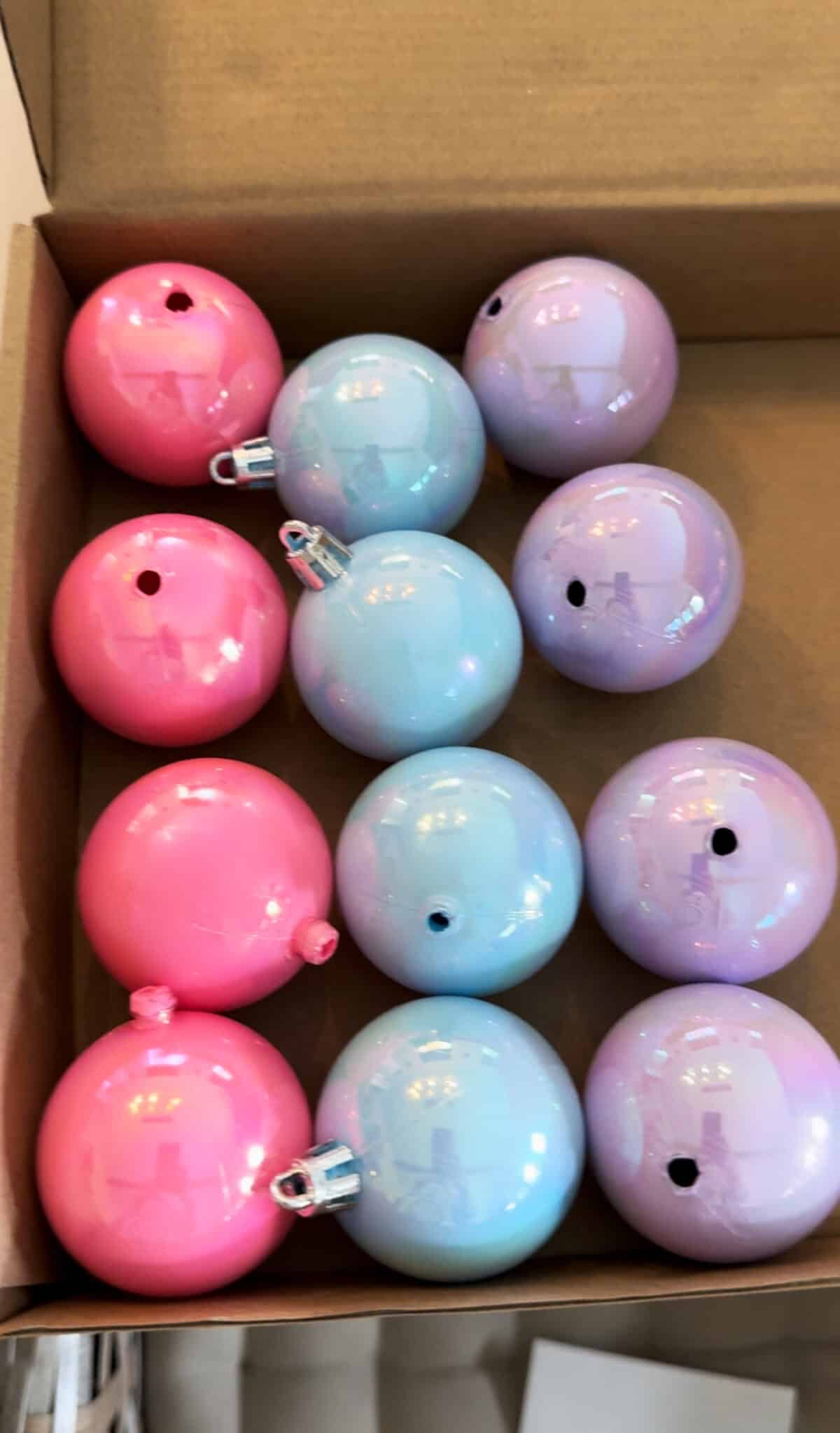 wreath and ornaments