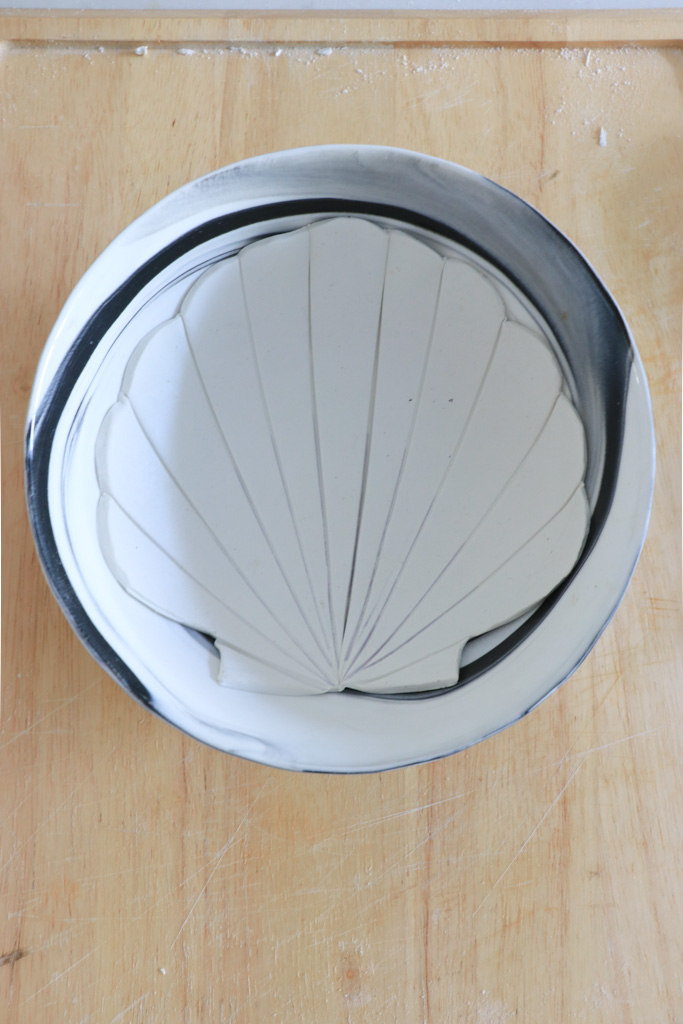 what would dahlia make diy speckled shell bowl 27 diy speckled shell bowl. bake for 20 minutes inside an oven-safe bowl.