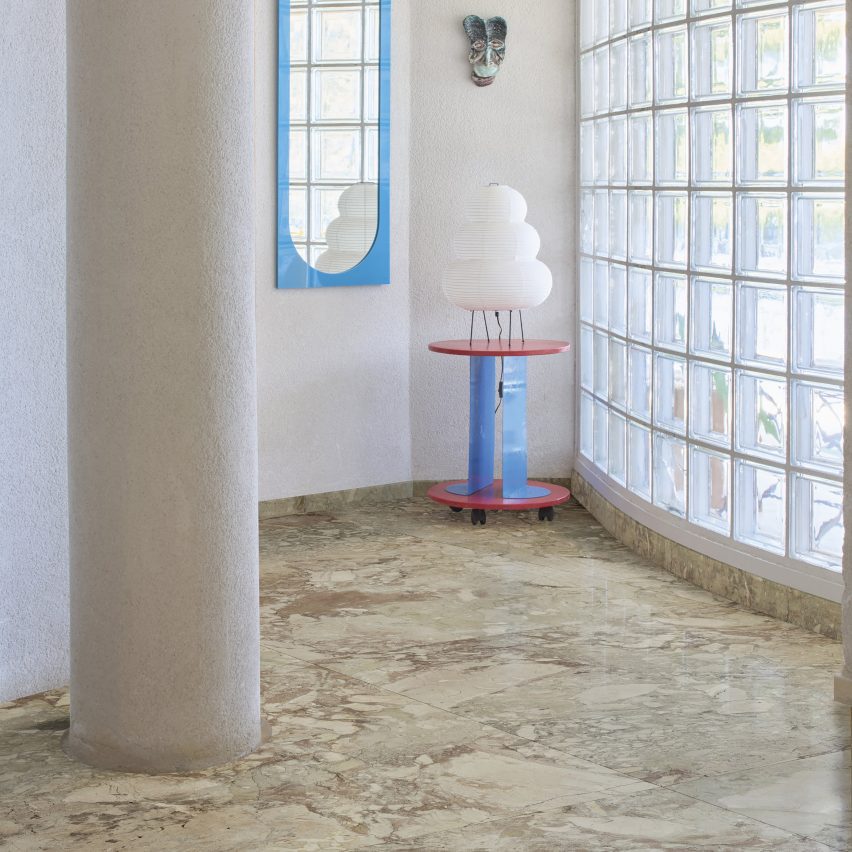 soda iced table by miniforms among new products on dezeen showroom 2 lexicon tiles by fiandre architectural surfaces