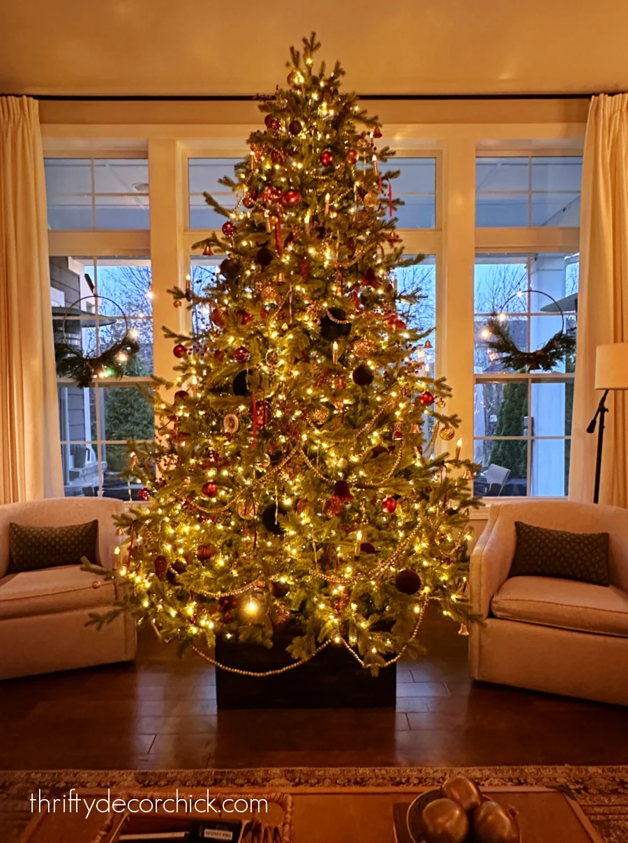 a detailed tour of the christmas decor in our great room | thrifty decor chick 39 realistic fake 10 ft christmas tree