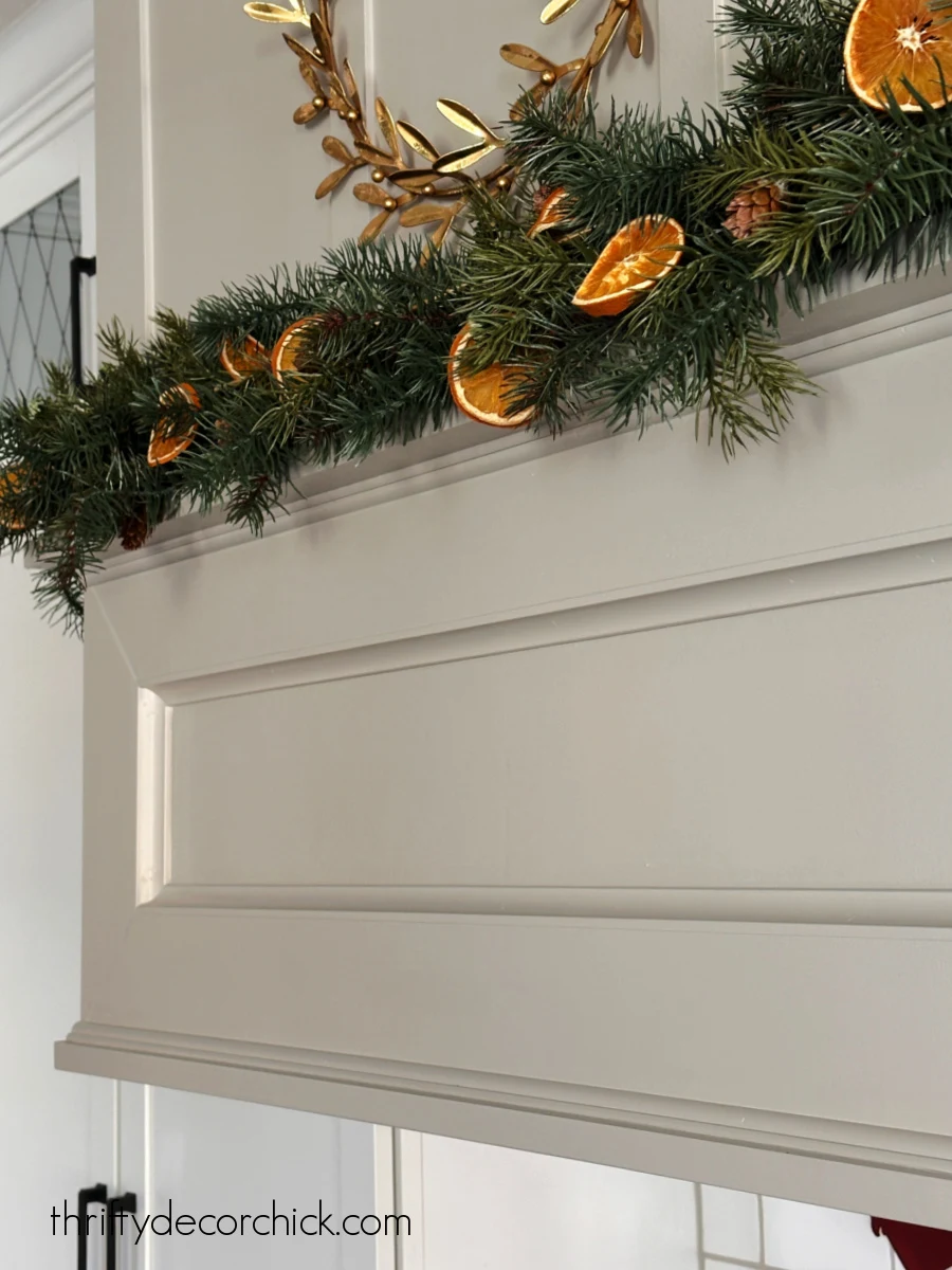 diy custom range hood with shelf and brass tipping rail | thrifty decor chick 21 box trim front of range hood