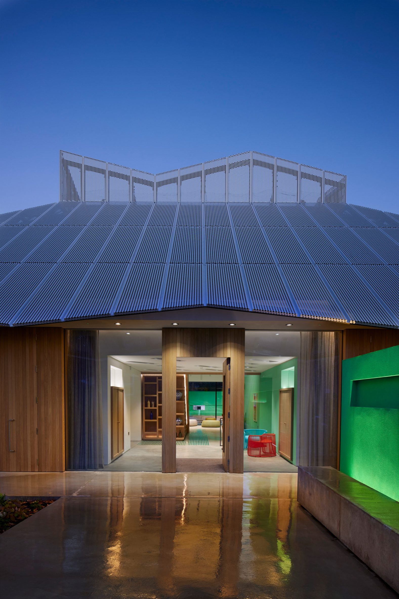 cancer care facility by stephen marshall architects