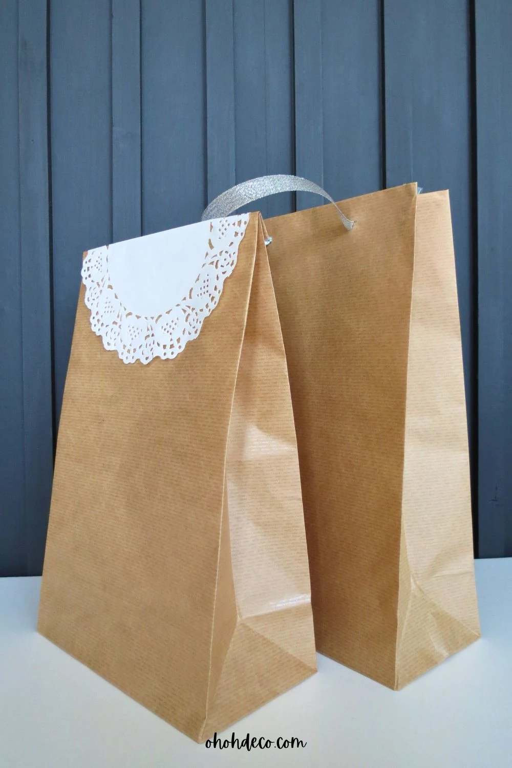 make a gift bag out of wrapping paper