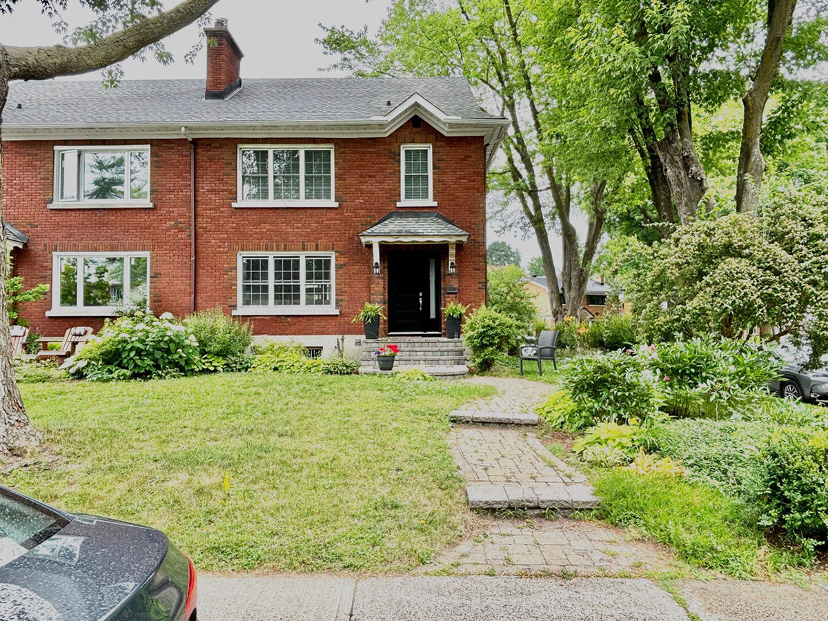 front yard before landscape design