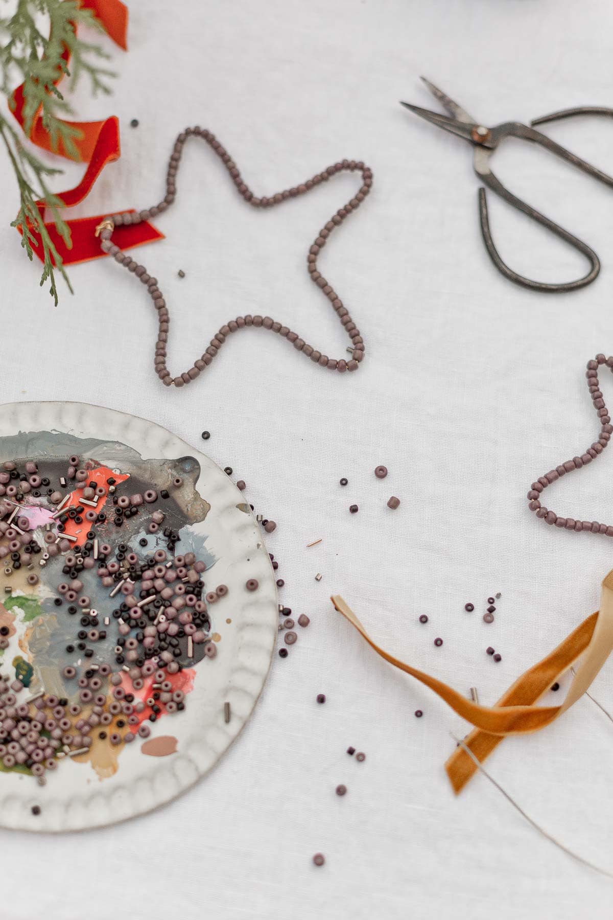 33 diy gift wrap ideas for the holidays - 29 diy gift wrap