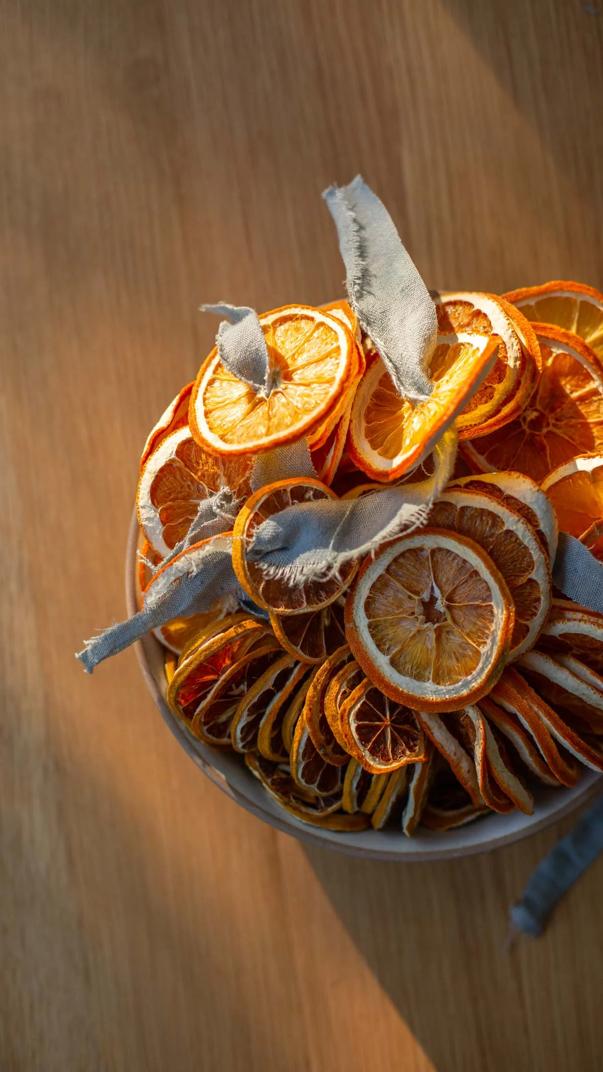 33 diy gift wrap ideas for the holidays - 31 diy gift wrap