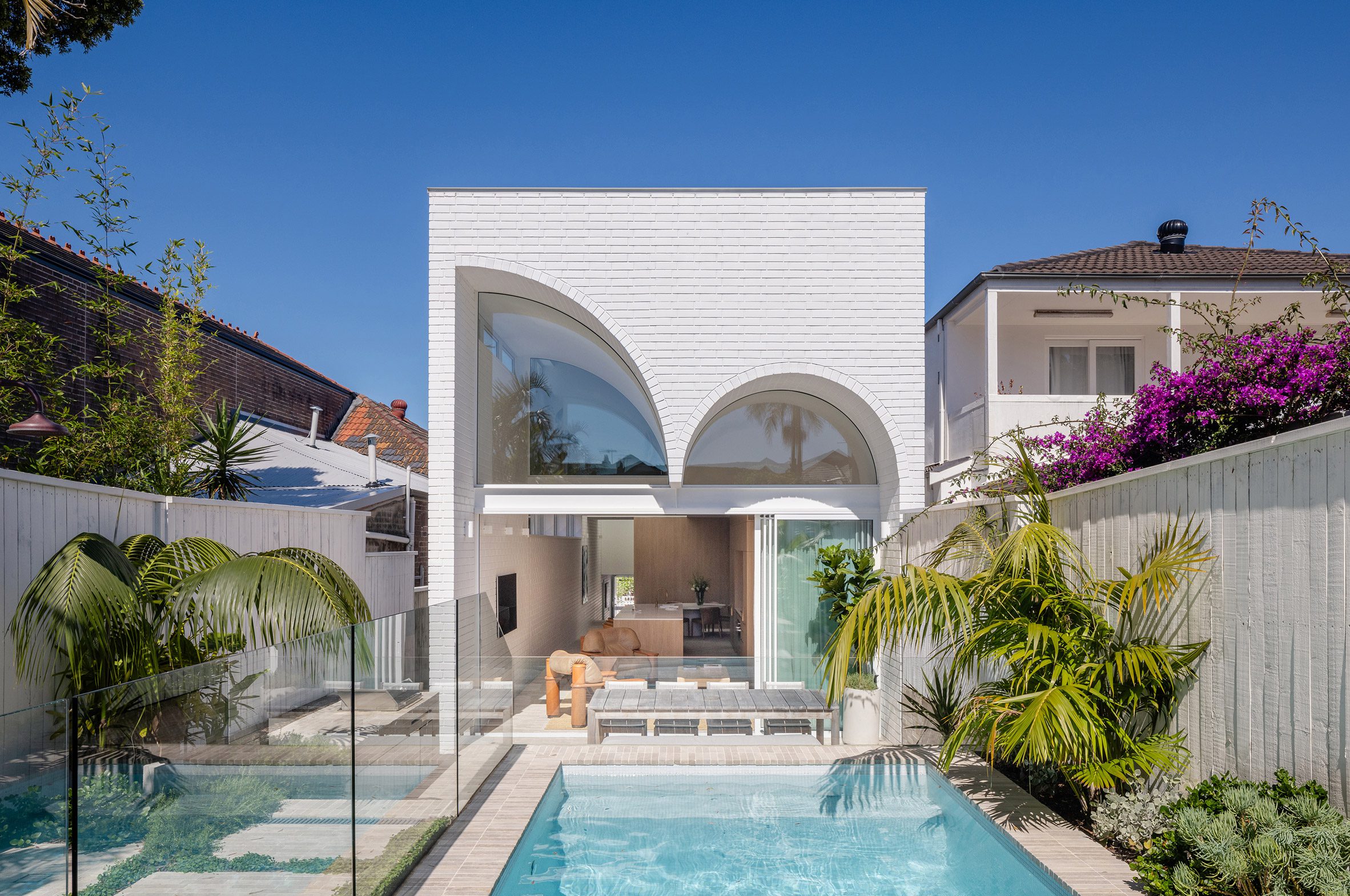 moon house in sydney, australia by james garvan architecture