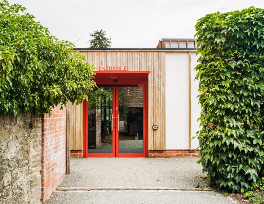 ightham mote visitor centre by reed watts