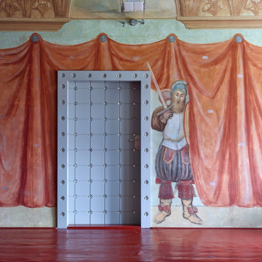 Atelier Štěpán adds metallic details to renovated Czech Renaissance building