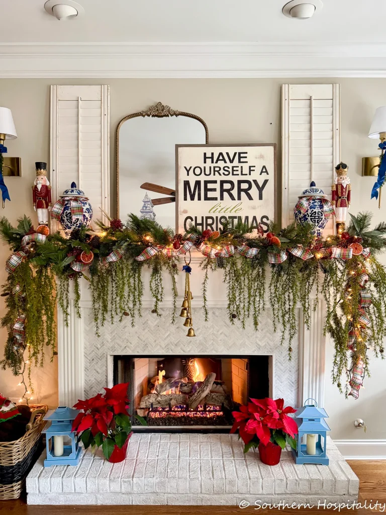 Christmas Mantel and Kitchen – Southern Hospitality