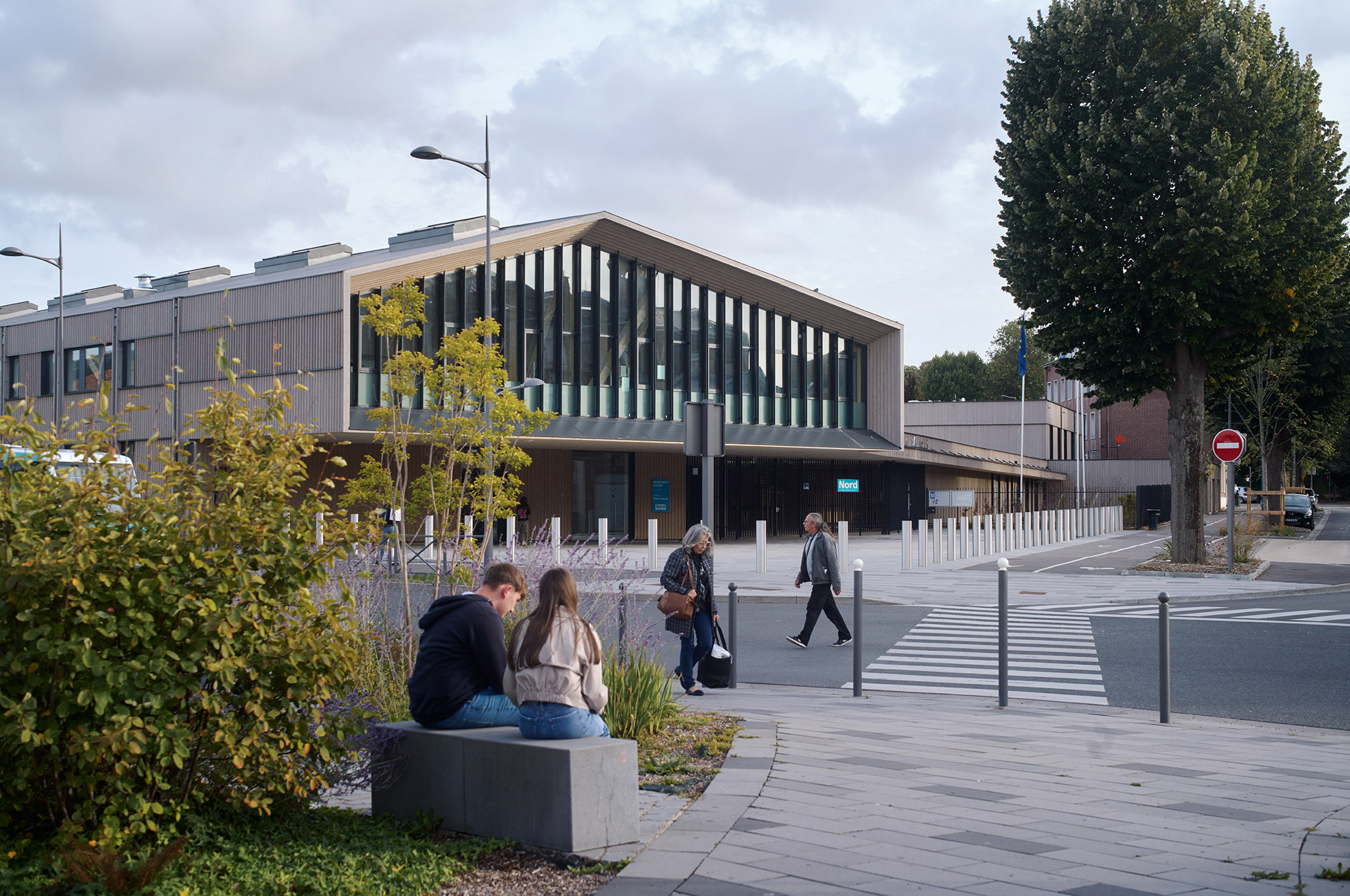 timber framed school in france