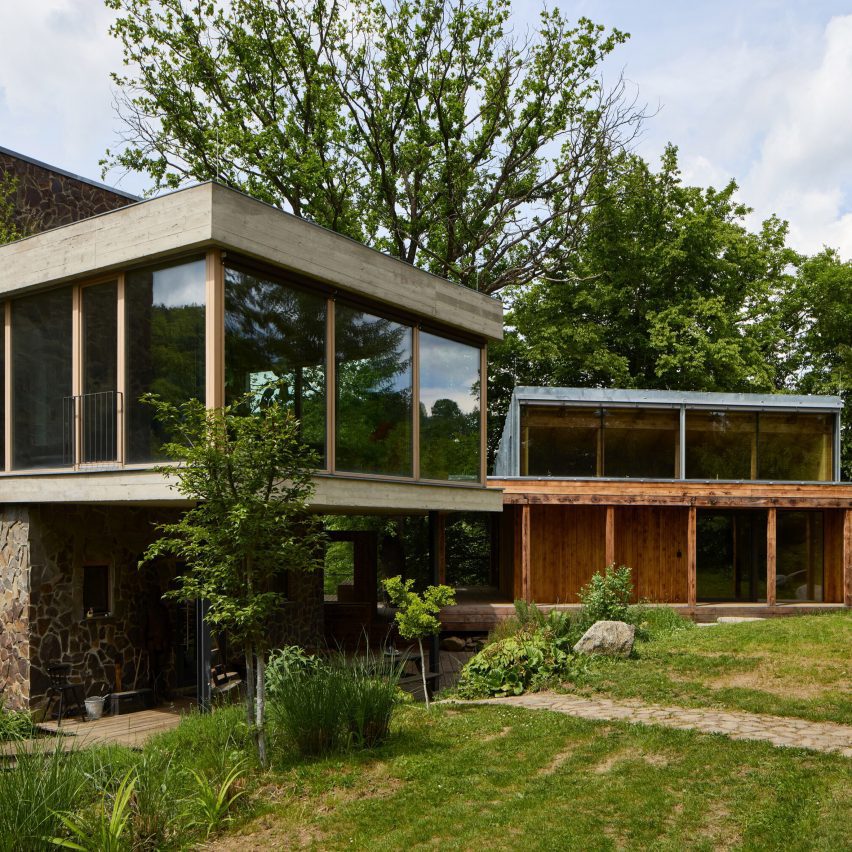 Päivä Architekti perches larch-clad extension alongside hilltop home in Czech Republic