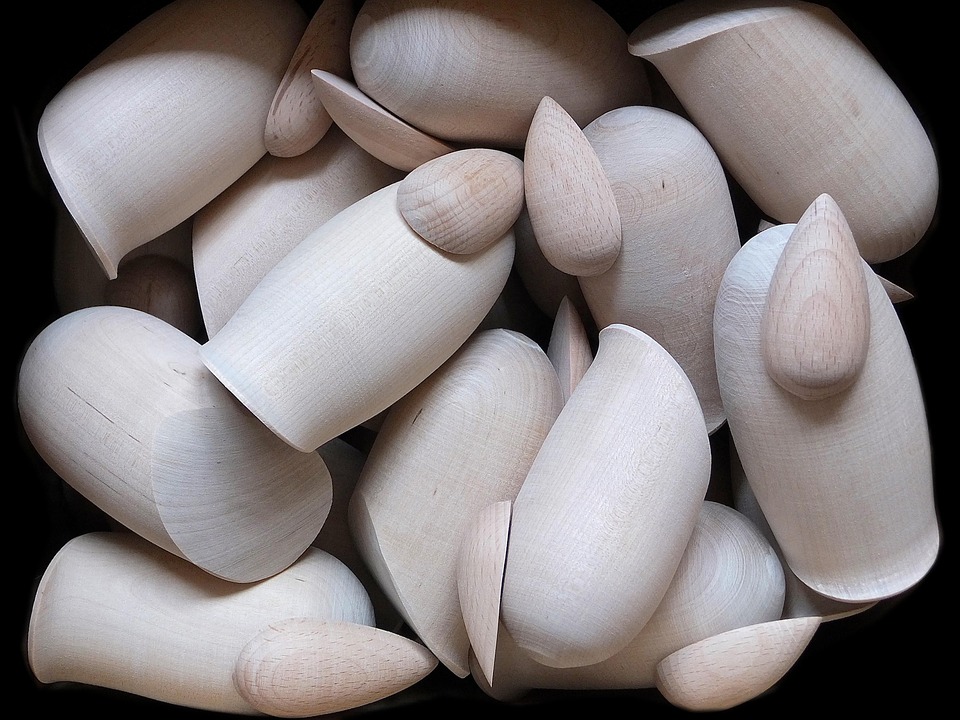 Seasonal Ritual: Gathering Autumn Leaves Into Wishing Bowls
