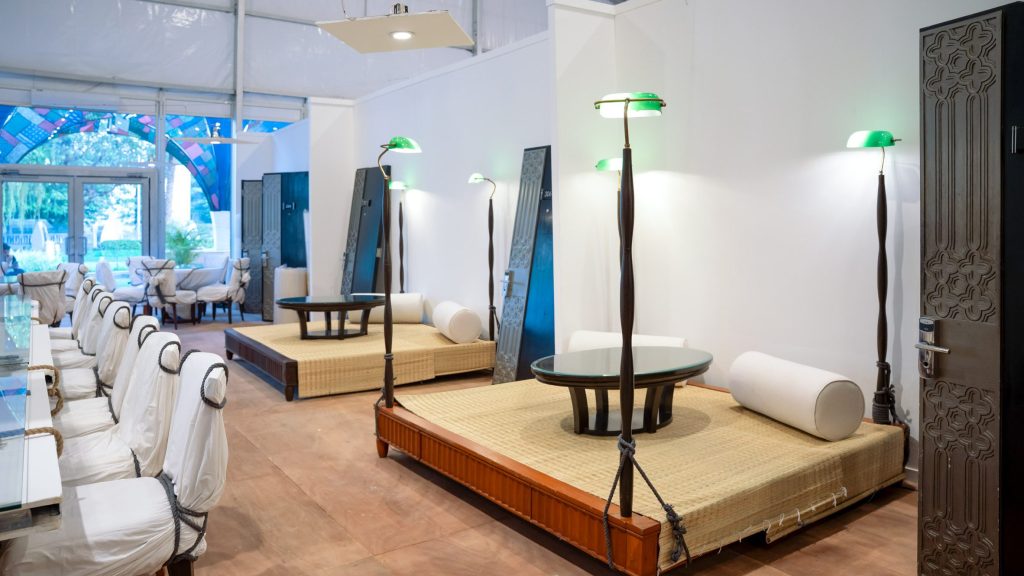 Lucas Munoz makes Design Mumbai cafe from mined hotel