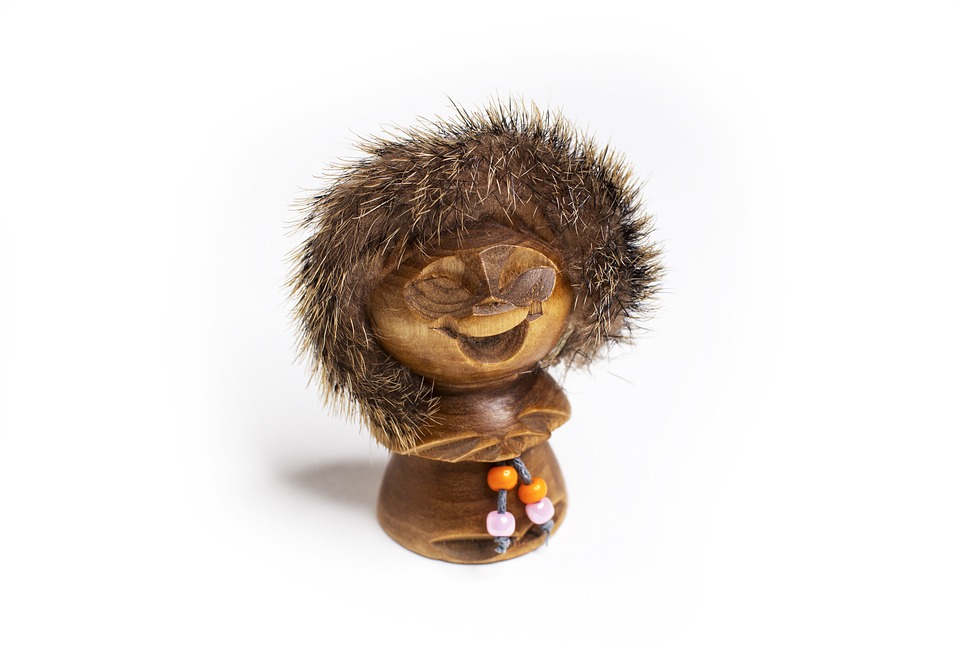 Symbolic Essay: Mending the earth’s bones with gilded wool