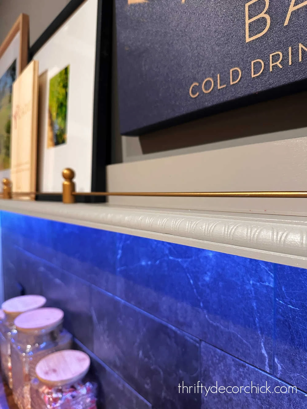 easy diy lighting under shelf