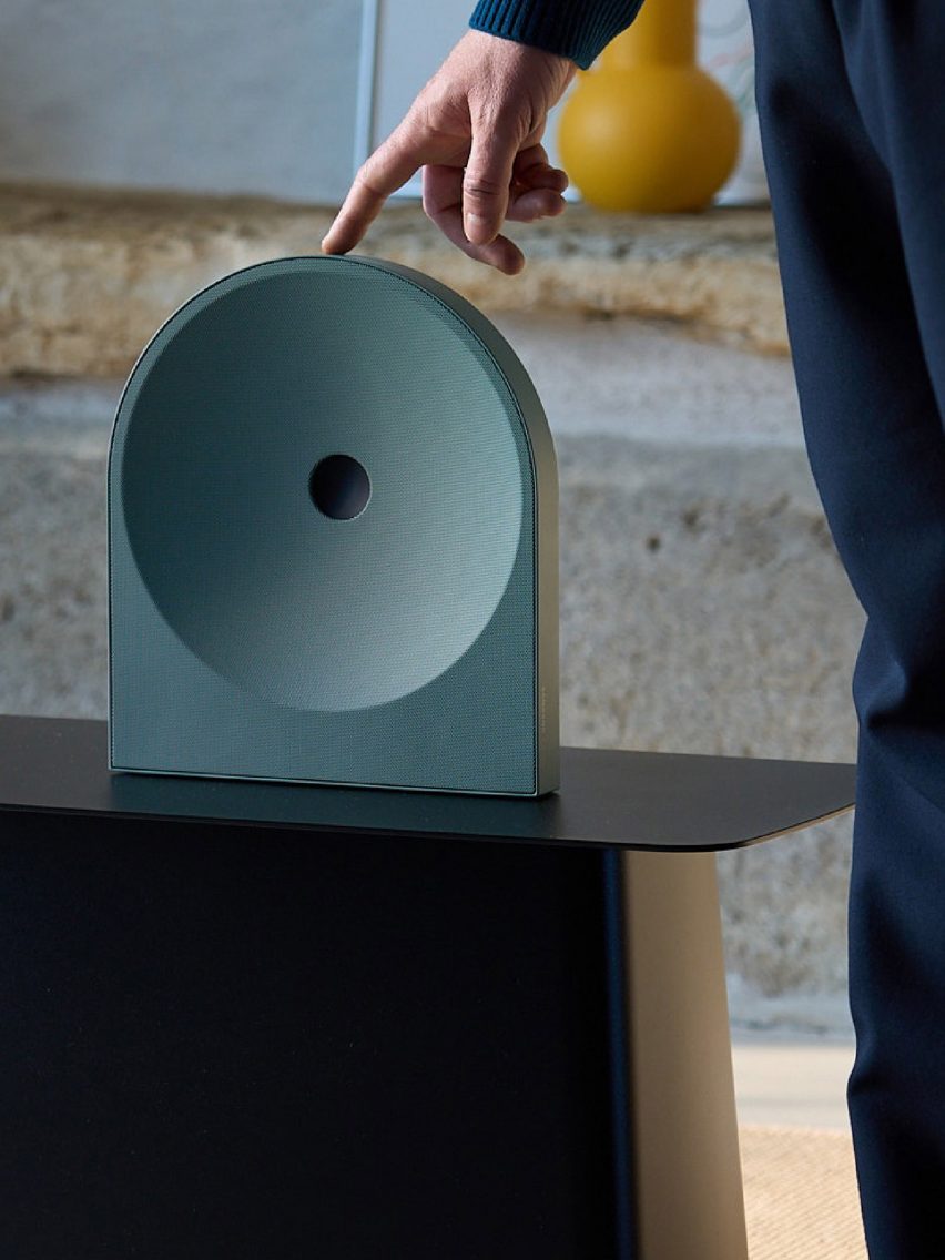 music studio 5 speaker by erwan bouroullec for samsung