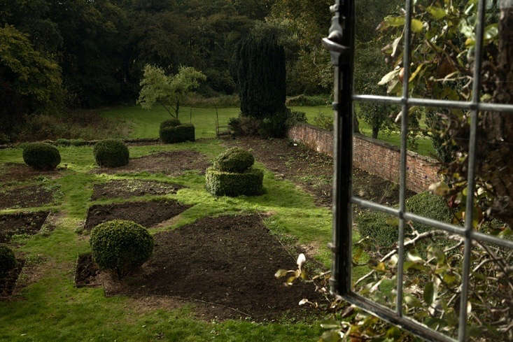 reviving a historic parterre in northamptonshire. for more of this garden, see rehab diary, part 3: uncovering the past in nancy lancaster’s garden at wilderness house. photograph by jim powell.