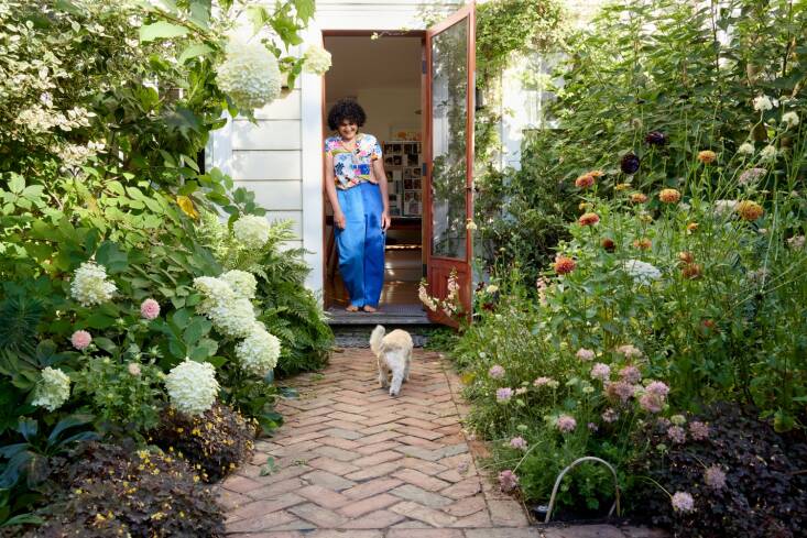 communal courtyard garden