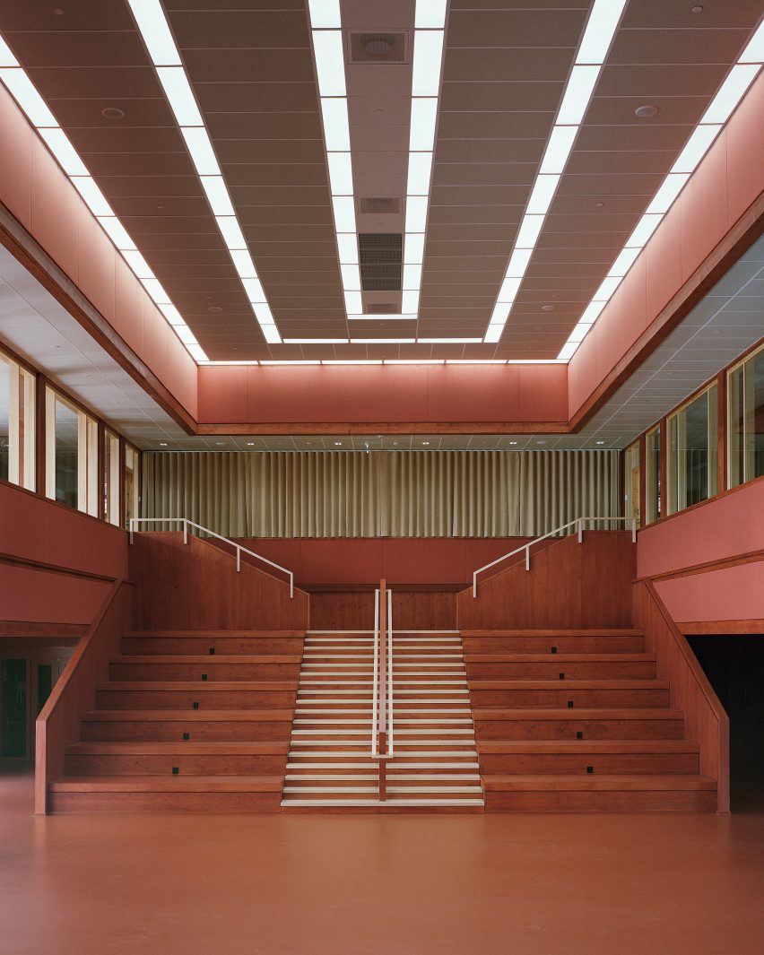 hall interior at sammontalo by nervin architecture