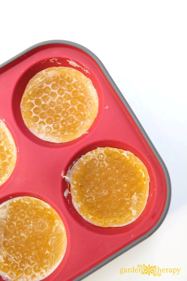 how to make gorgeous honeycomb soap bars easily at home