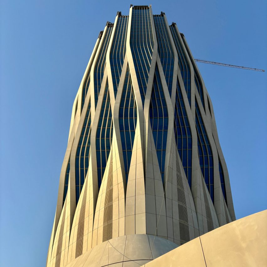 the central bank of iraq by zaha hadid architects