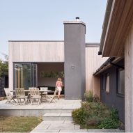 felt updates midc-entury bungalow in ghent with blue-tiled tower 3 stone’s throw house by mole architects
