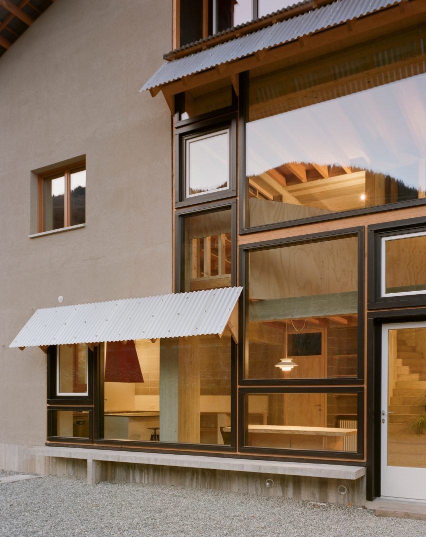 windows at casa bm by errant architetture