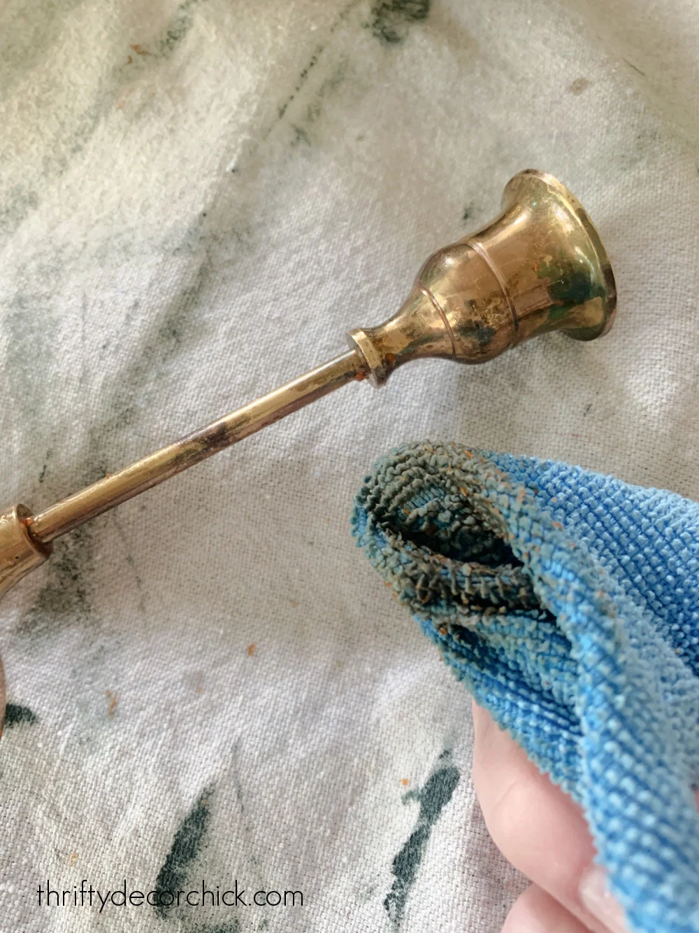 best methods to easily restore brass decor {and make it shine} | thrifty decor chick 4 ketchup for tarnish removal