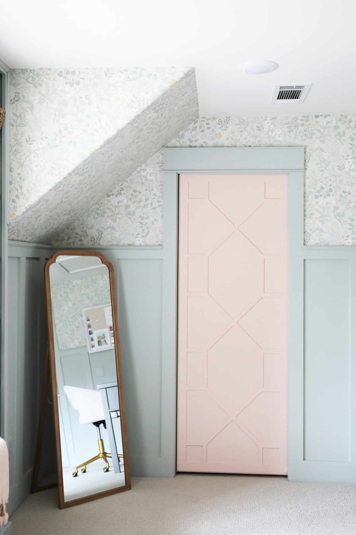 secret garden bedroom