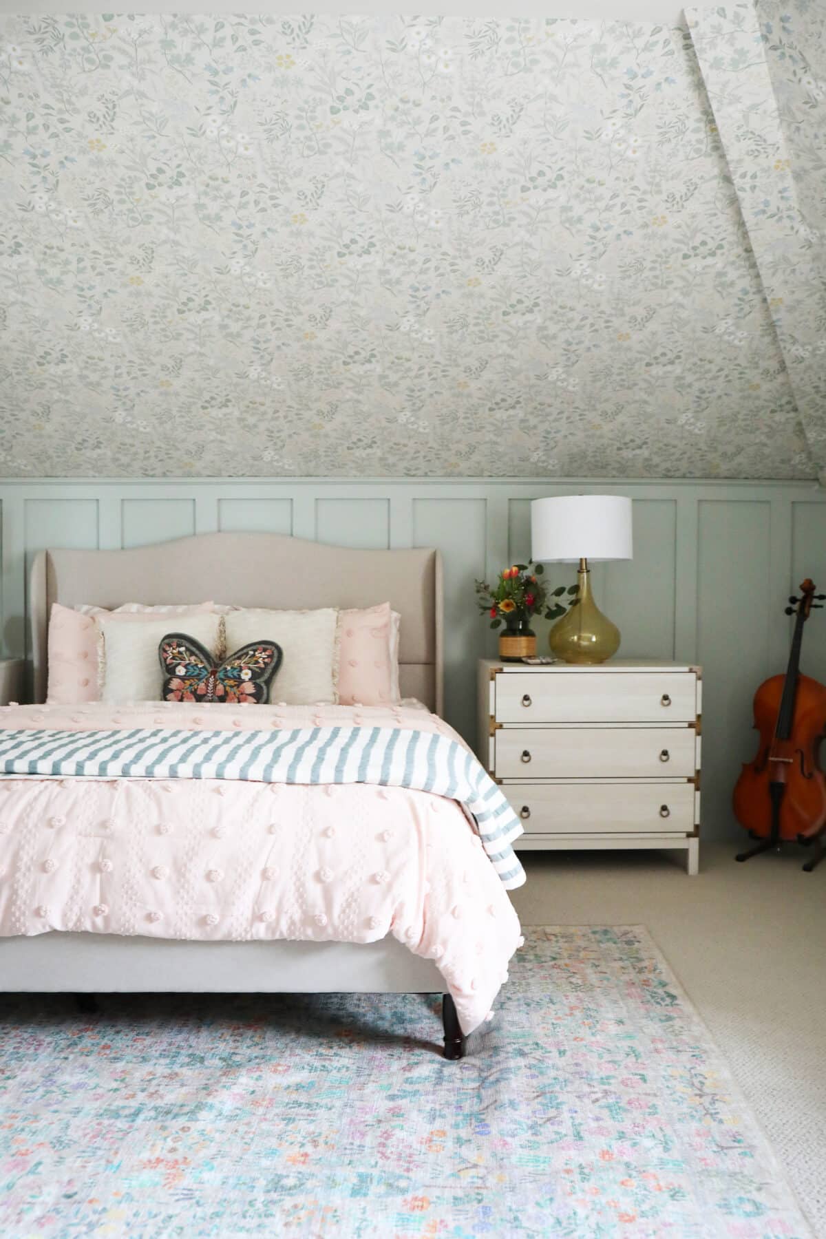 secret garden bedroom