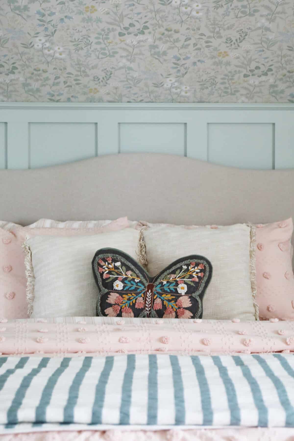 secret garden bedroom