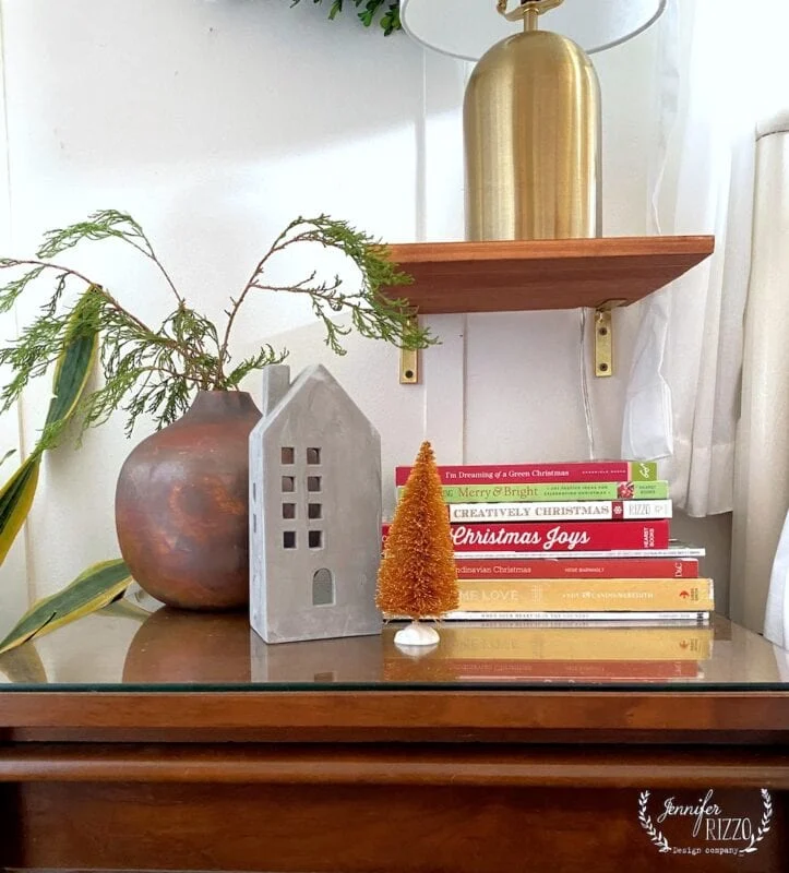 different ways to use vintage books in decorating 8 christmas books on the bedside
