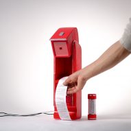 "scent-memory machine" turns photographs into custom fragrances 14 kitchen cosmo ai kitchen appliance by mit students jacob payne and ayah mahmoud