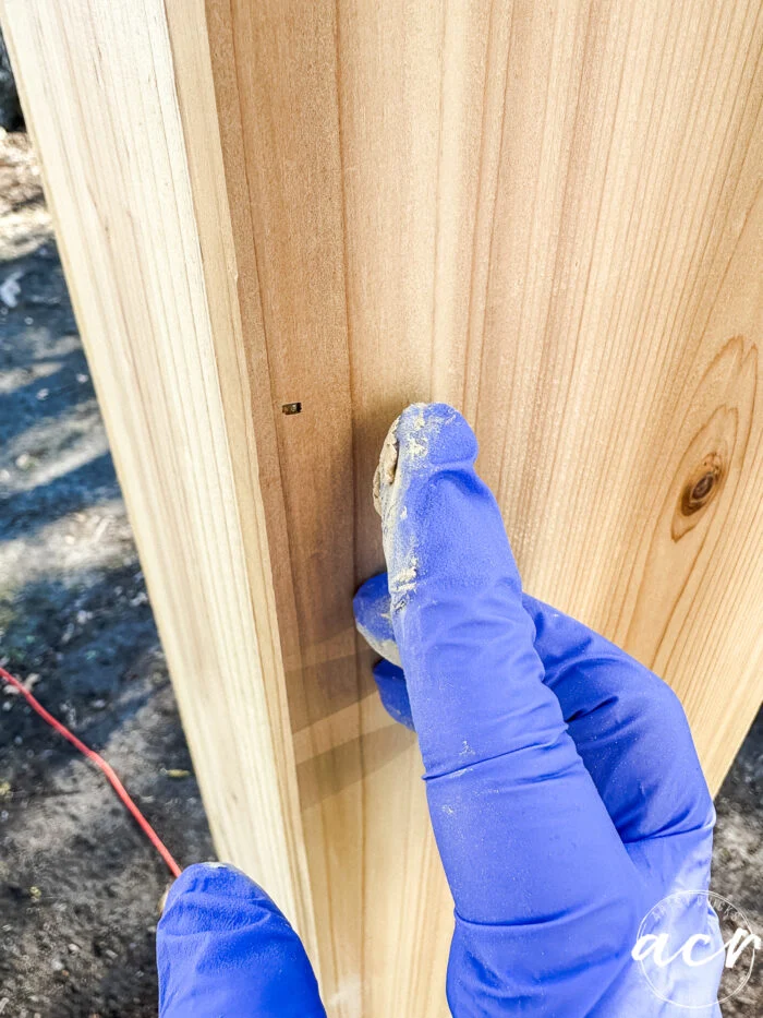 filling holes with wood putty