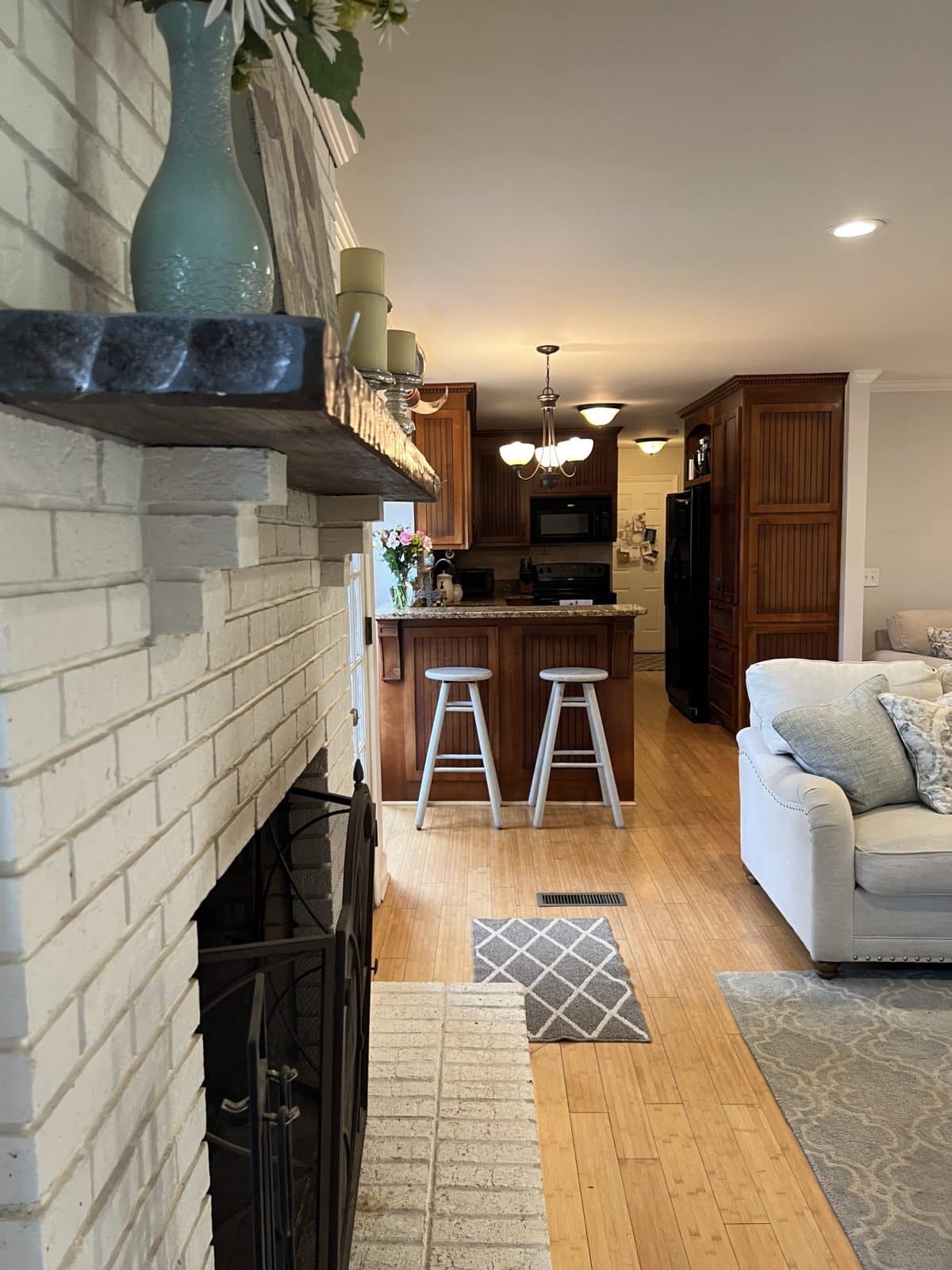 tips for open shelving in a kitchen