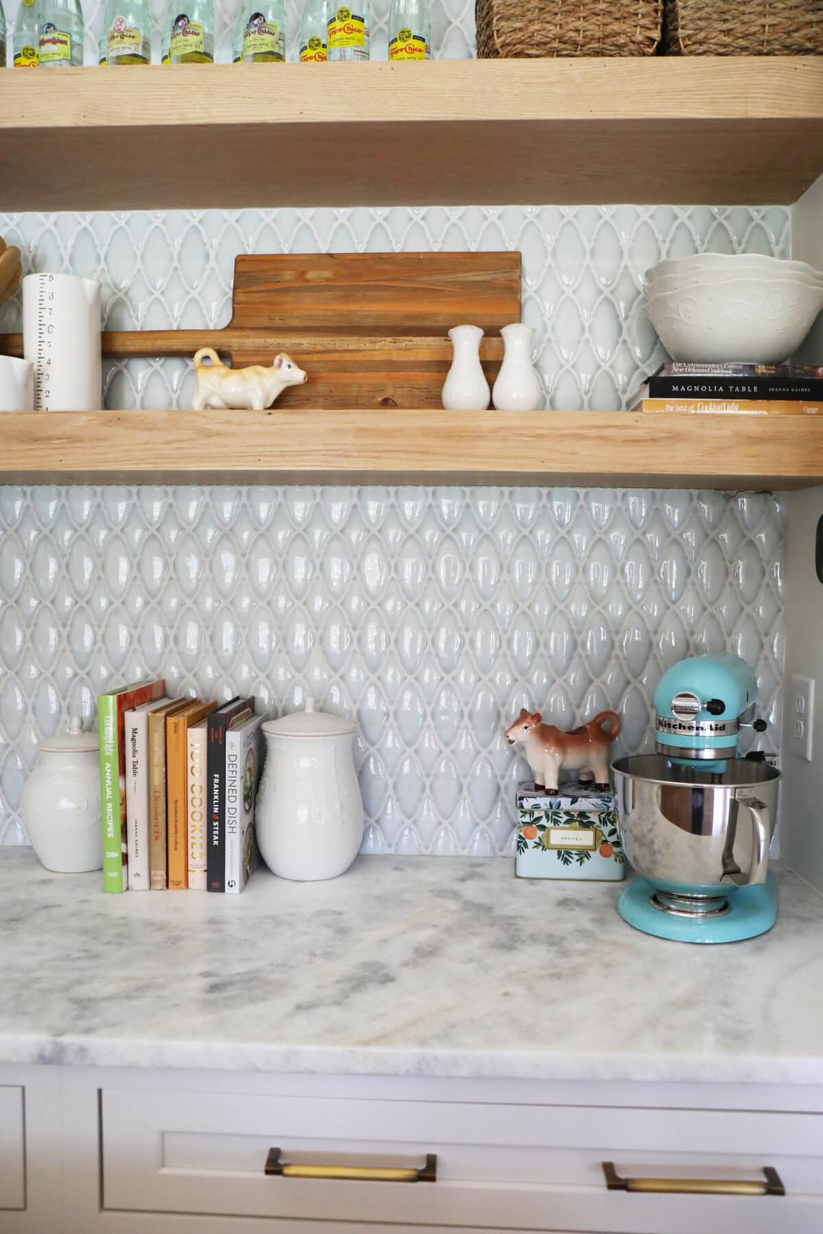 tips for open shelving in a kitchen